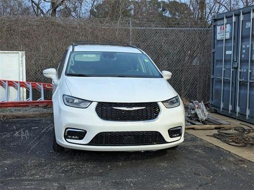 2022 Chrysler Pacifica Touring-L