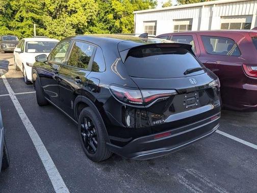 Crystal Black Pearl 2025 Honda HR-V Sport