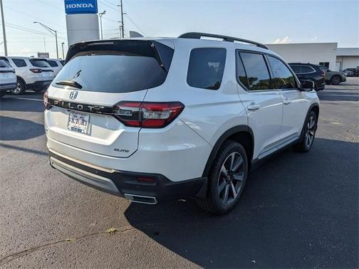 2023 Honda Pilot Elite