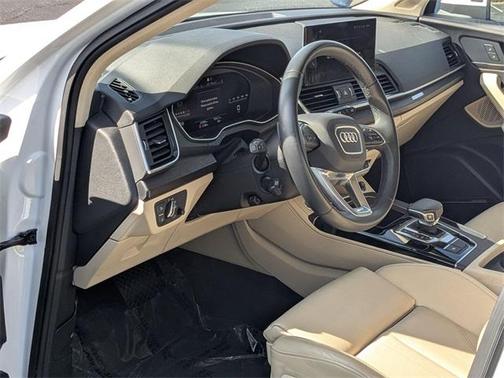 2024 Audi Q5 45 S line quattro Premium