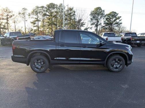 Crystal Black Pearl 2026 Honda Ridgeline TrailSport