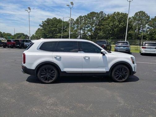 Glacial White Pearl 2022 Kia Telluride SX