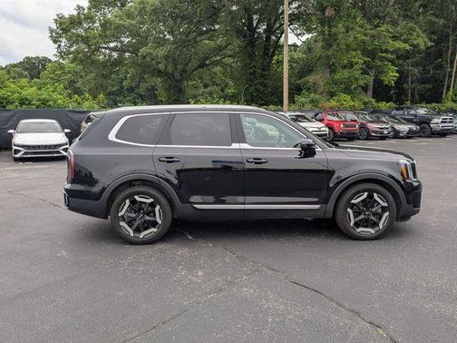 Ebony Black 2024 Kia Telluride EX