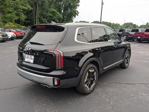 Ebony Black 2024 Kia Telluride EX