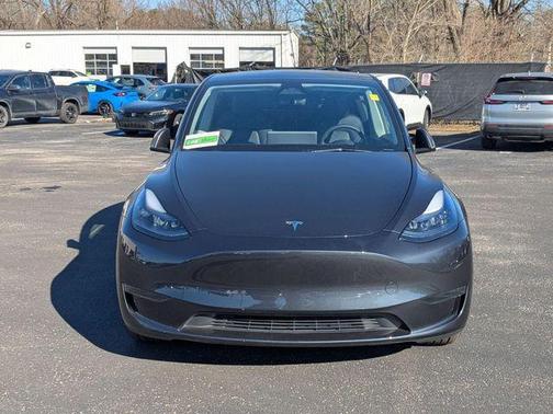 2025 Tesla Model Y Long Range