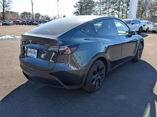 2025 Tesla Model Y Long Range