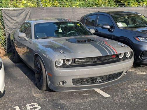 Destroyer Gray Clearcoat 2023 Dodge Challenger R/T Scat Pack