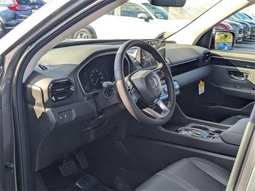 2025 Honda Pilot Touring+