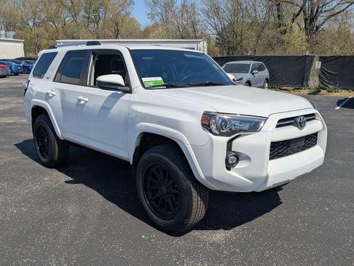 Super White 2021 Toyota 4Runner SR5