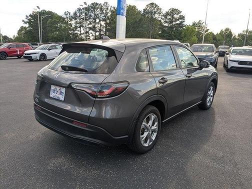 Modern Steel Metallic 2024 Honda HR-V LX