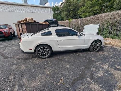 2011 Ford Mustang GT Premium