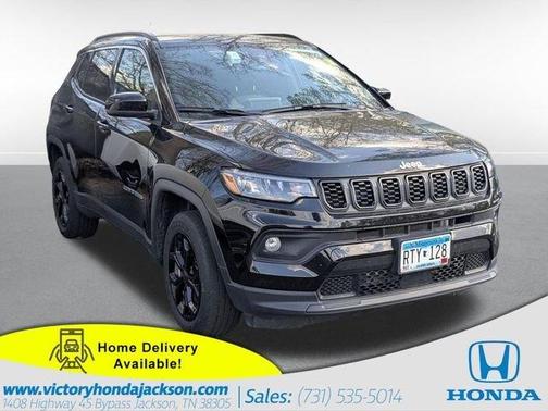 Diamond Black 2025 Jeep Compass Latitude