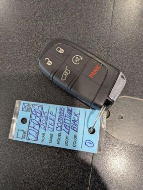 Diamond Black 2025 Jeep Compass Latitude