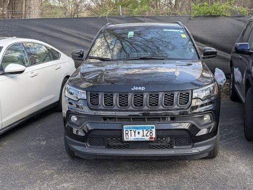 Diamond Black 2025 Jeep Compass Latitude