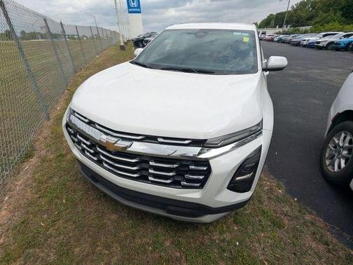 Summit White 2025 Chevrolet Equinox LT