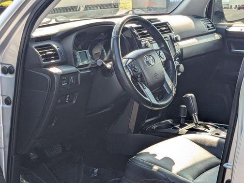 Classic Silver Metallic 2016 Toyota 4Runner Trail Premium