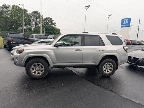 Classic Silver Metallic 2016 Toyota 4Runner Trail Premium