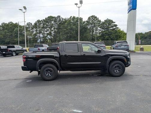 Black 2025 Nissan Frontier PRO-4X