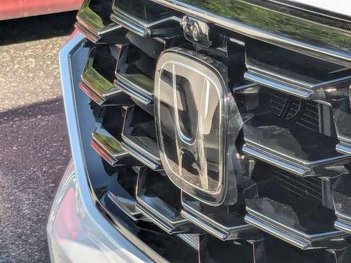 Platinum White Pearl 2025 Honda Pilot TrailSport