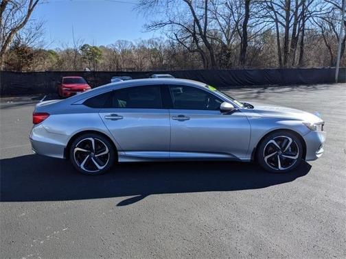 Photo 5 of 30 of 2020 Honda Accord Sport 1.5T