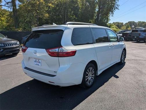 2019 Toyota Sienna Limited