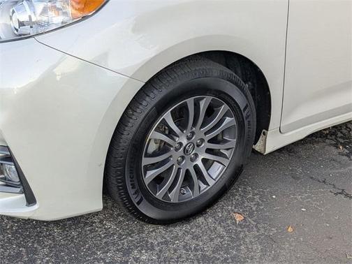 2019 Toyota Sienna Limited