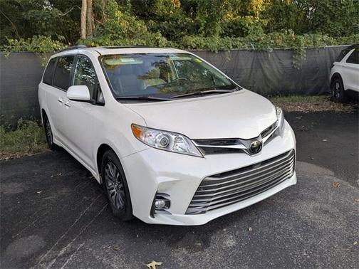 2019 Toyota Sienna Limited
