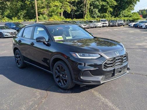 Crystal Black Pearl 2025 Honda HR-V Sport