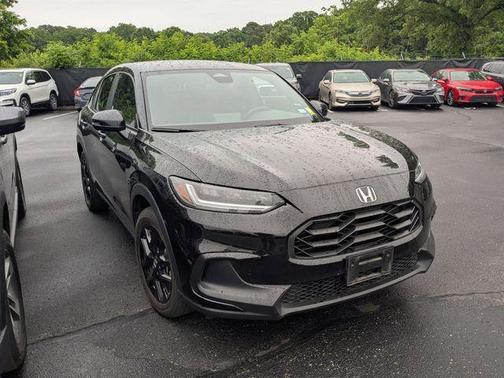 Crystal Black Pearl 2025 Honda HR-V Sport