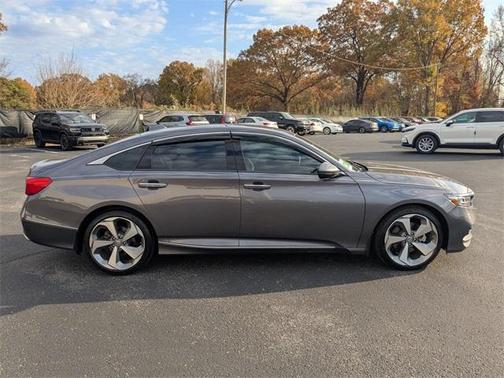 2019 Honda Accord Touring 2.0T