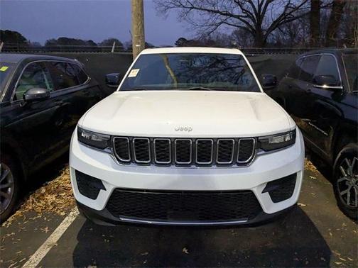 2024 Jeep Grand Cherokee Laredo