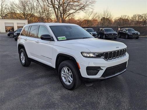 2024 Jeep Grand Cherokee Laredo