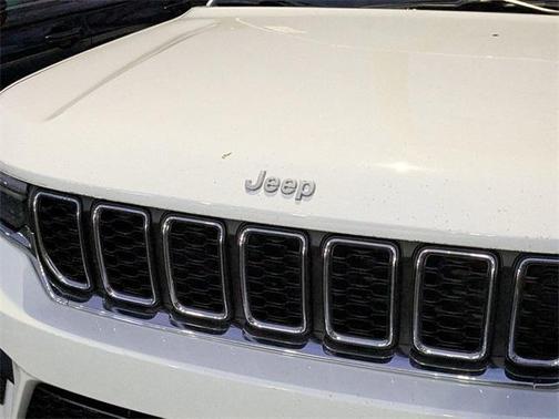 2024 Jeep Grand Cherokee Laredo