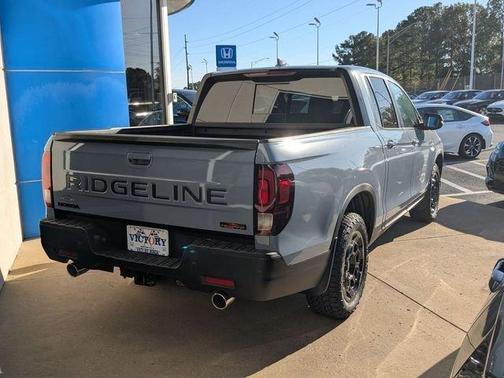 Sonic Gray Pearl 2025 Honda Ridgeline TrailSport+