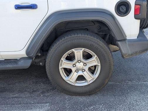 Bright White Clearcoat 2019 Jeep Wrangler Unlimited Sport