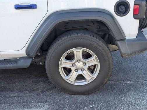 Bright White Clearcoat 2019 Jeep Wrangler Unlimited Sport