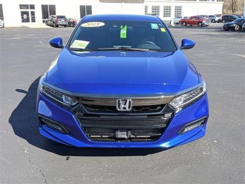 Photo 3 of 29 of 2018 Honda Accord Sport