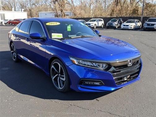 Photo 4 of 29 of 2018 Honda Accord Sport