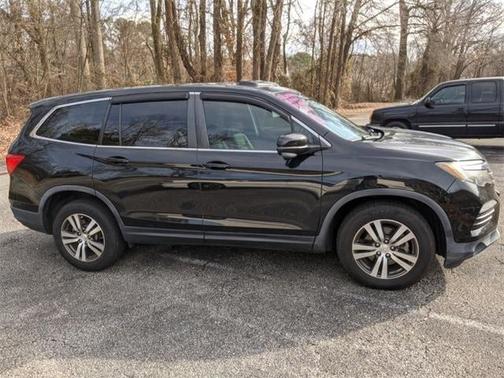 Photo 4 of 10 of 2016 Honda Pilot EX-L
