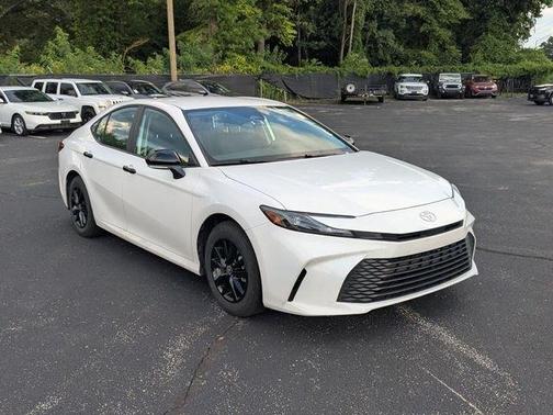 Ice 2026 Toyota Camry LE