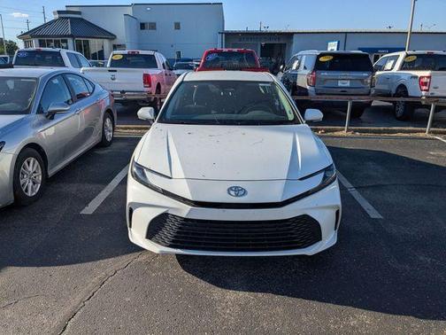Ice 2026 Toyota Camry LE
