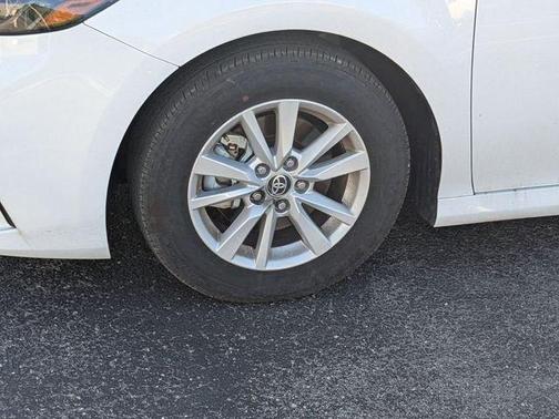 Ice 2026 Toyota Camry LE