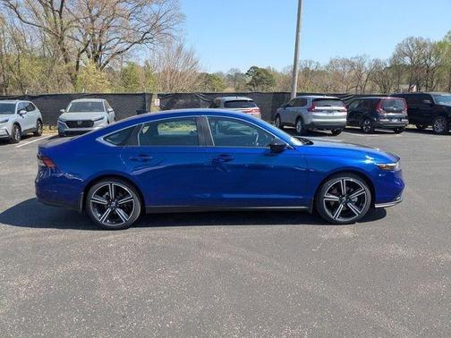 Still Night Pearl 2024 Honda Accord Hybrid Sport