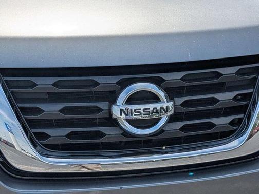 Gun Metallic 2018 Nissan Pathfinder SV