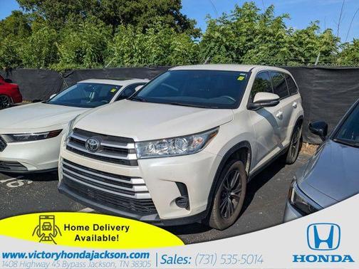 Blizzard Pearl 2019 Toyota Highlander LE