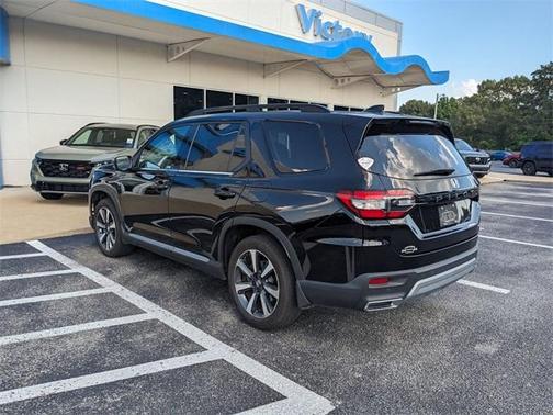 2023 Honda Pilot Touring