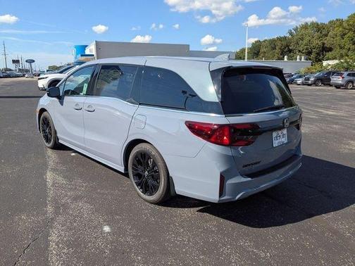Sonic Gray Pearl 2026 Honda Odyssey Sport-L