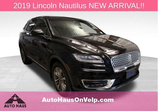 Black Metallic 2019 Lincoln Nautilus Select