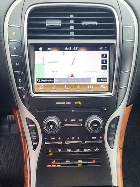 Black Metallic 2019 Lincoln Nautilus Select