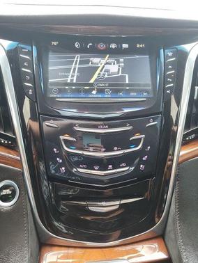 2018 Cadillac Escalade Premium Luxury